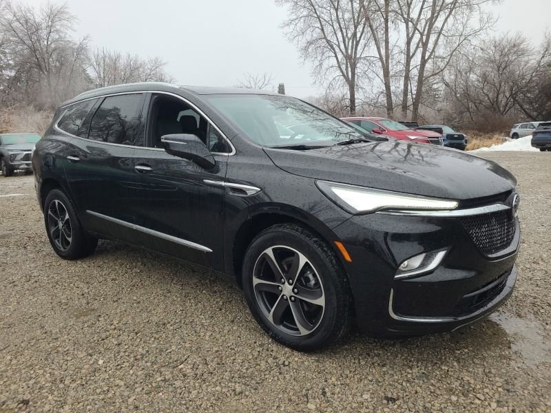 2022 Buick Enclave Essence's photo