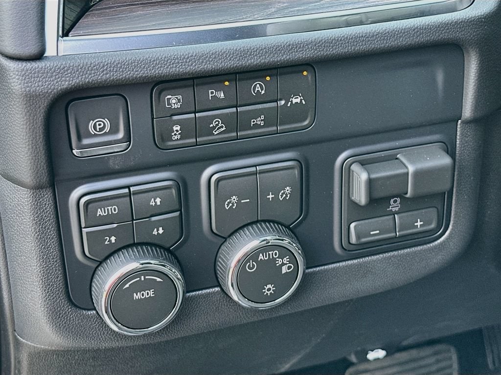 2026 Chevrolet Tahoe LS - Photo 14