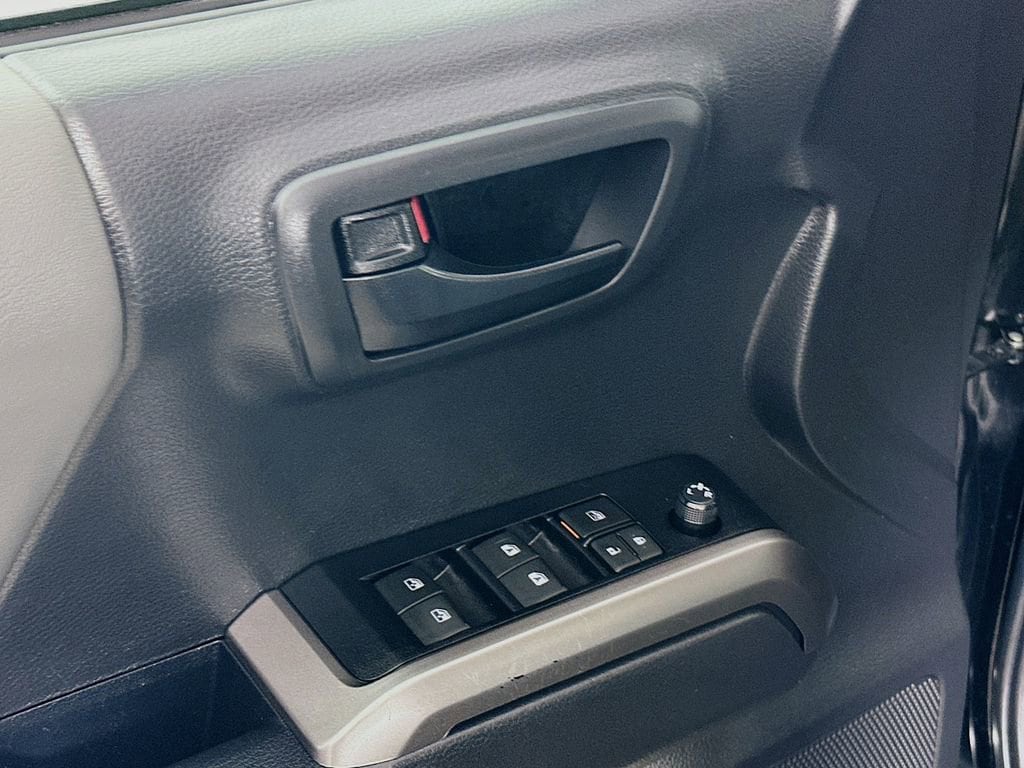 2023 Toyota Tacoma SR5 - Photo 24