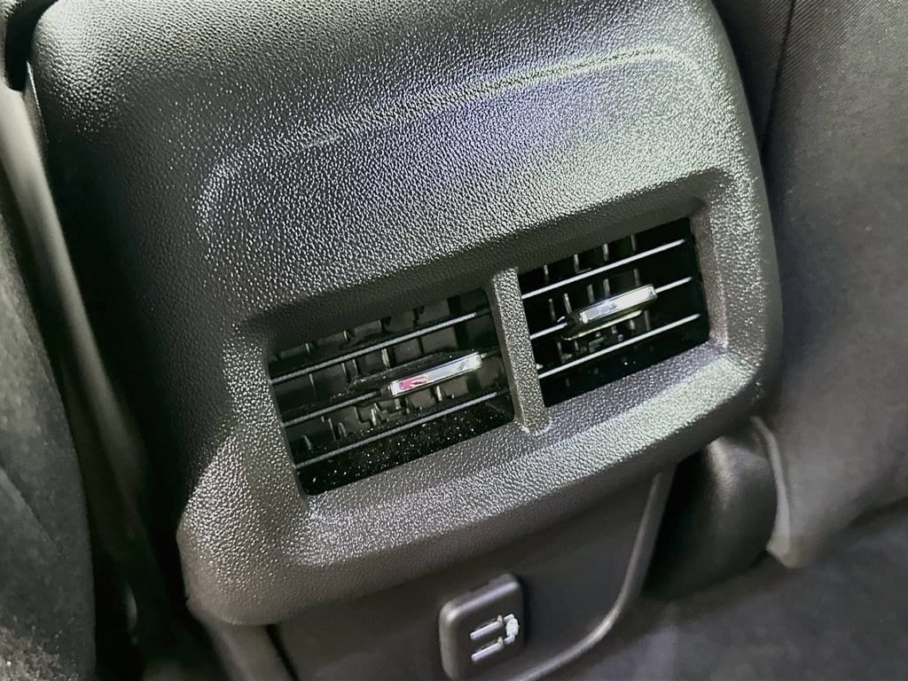 2024 Chevrolet Equinox LT - Photo 33