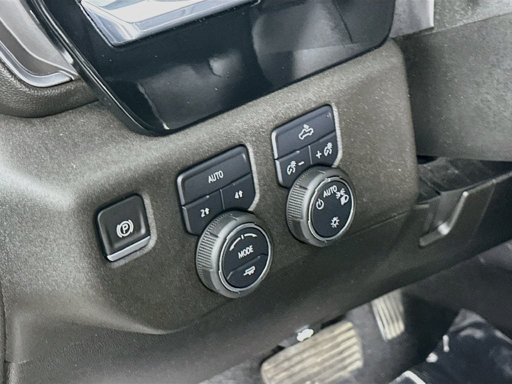 2024 Chevrolet Silverado 1500 LT - Photo 15