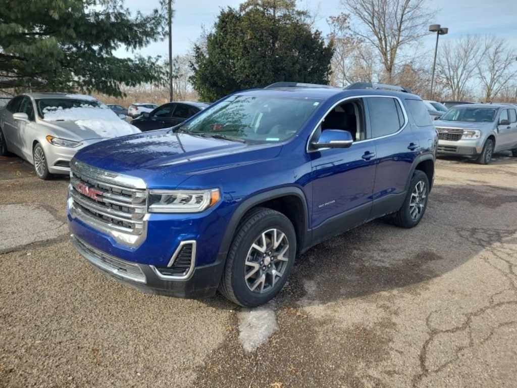 Used 2023 GMC Acadia SLE SUV