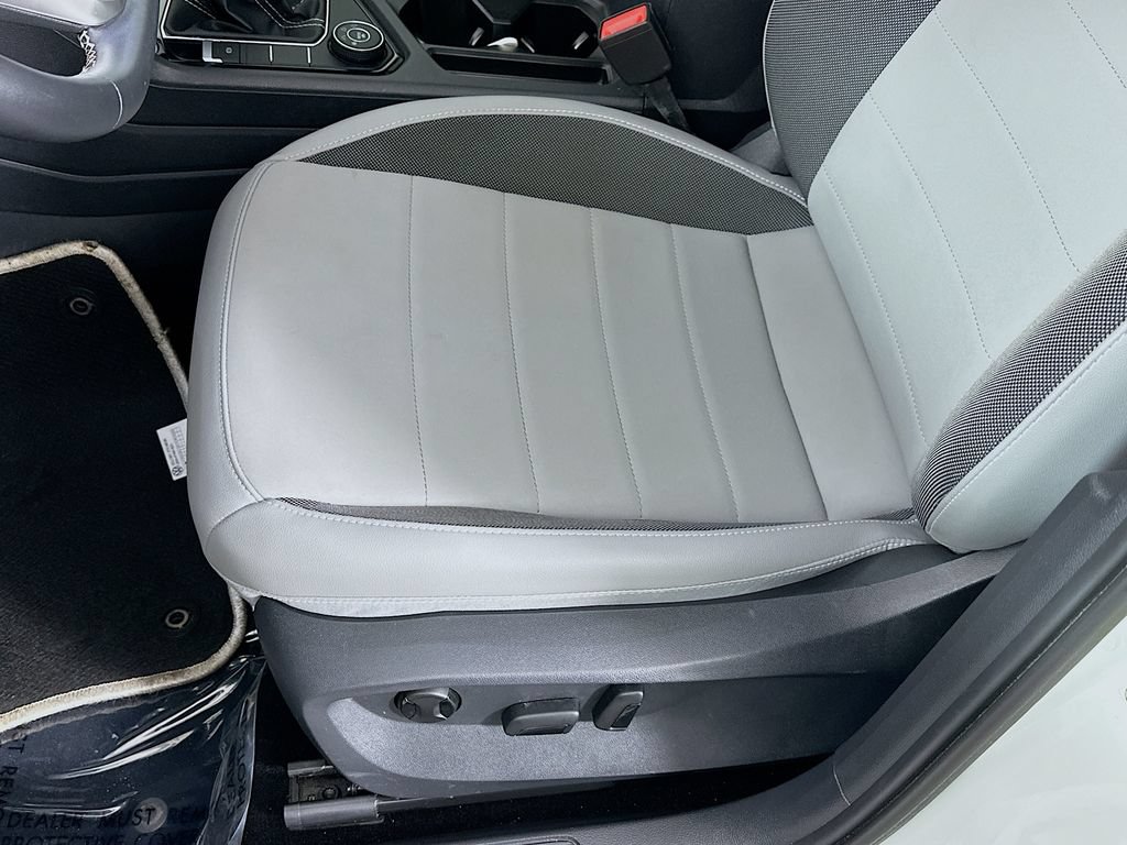 2023 Volkswagen Taos SE - Photo 26