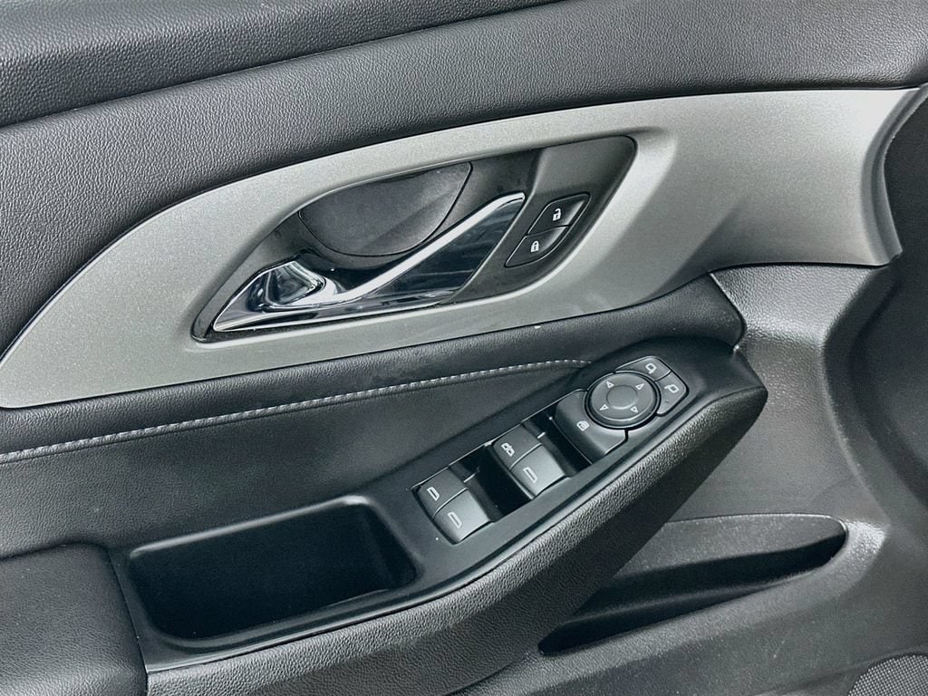 2023 Chevrolet Traverse 1LT - Photo 24