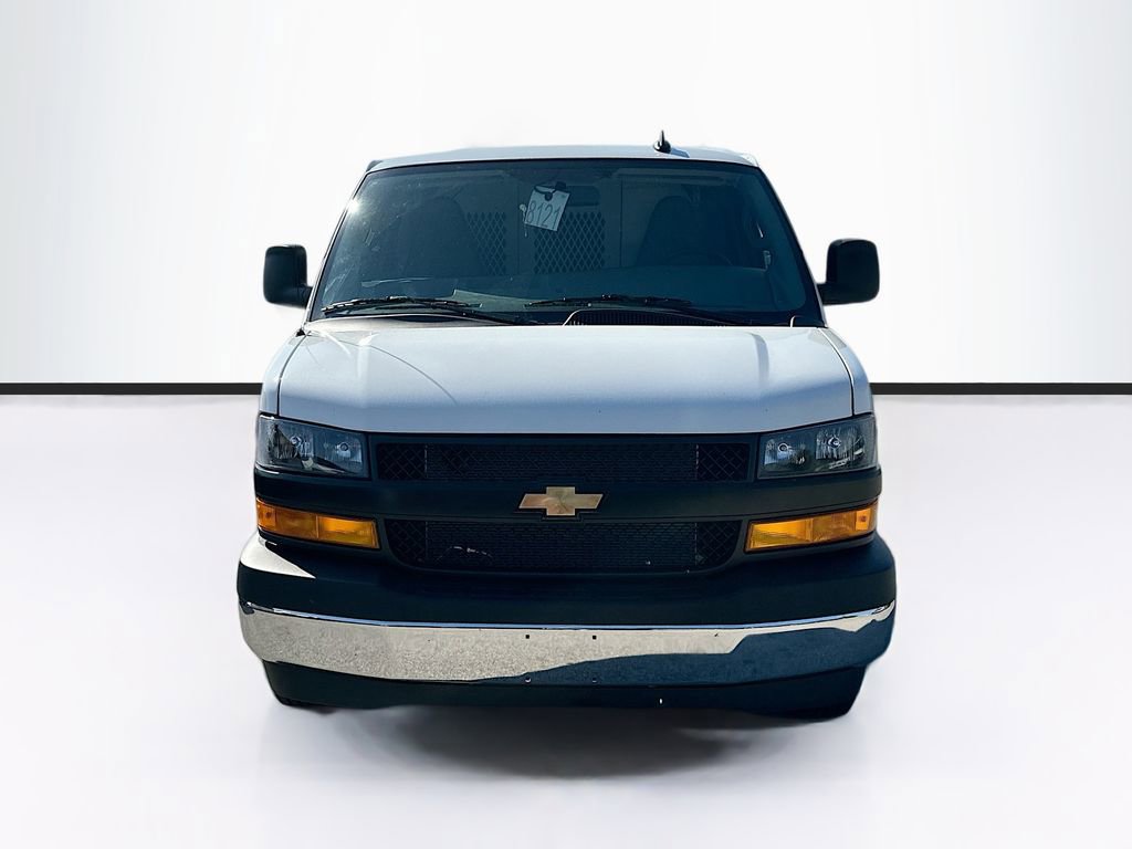 2025 Chevrolet Express Cargo 3500 Van photo 2