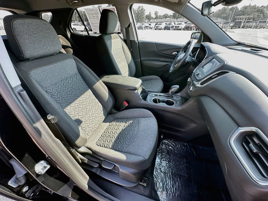 2024 Chevrolet Equinox LT - Photo 35