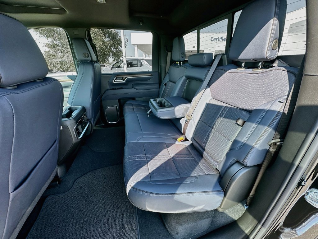 2026 Chevrolet Silverado 3500 HD High Country - Photo 32