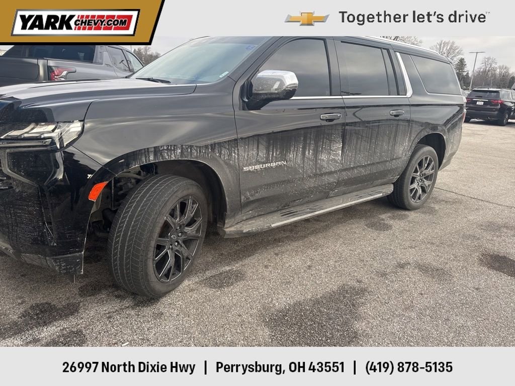 2023 Chevrolet Suburban Premier's photo