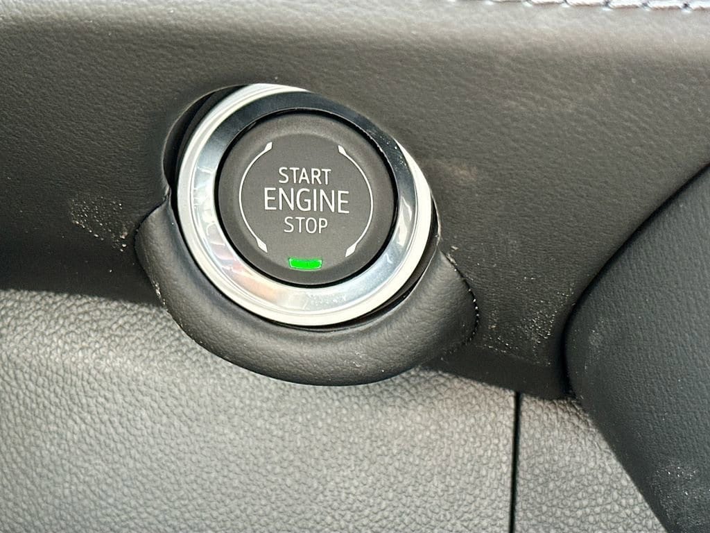 2026 Chevrolet Suburban LT - Photo 19