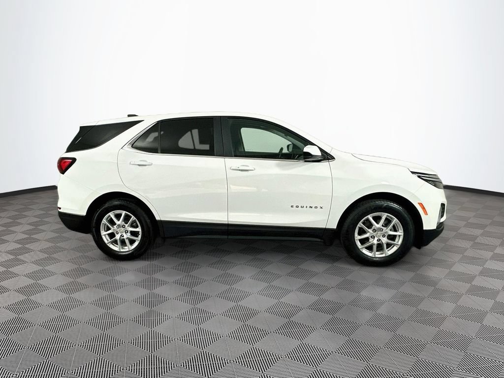 2024 Chevrolet Equinox LT - Photo 12