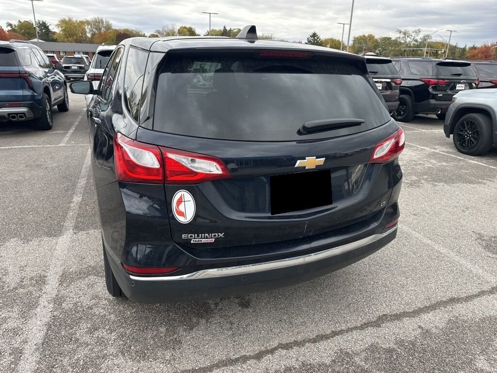 2020 Chevrolet Equinox LT photo 3