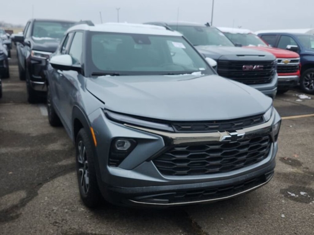Used 2025 Chevrolet Trailblazer Activ SUV