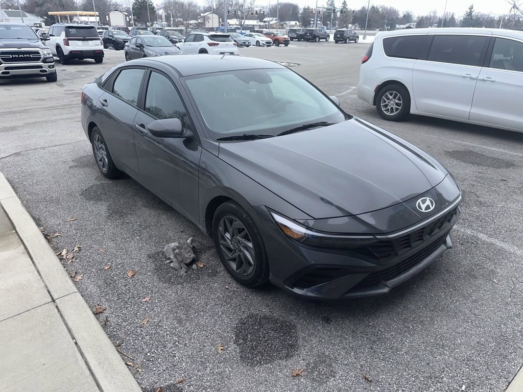 2024 Hyundai Elantra SEL