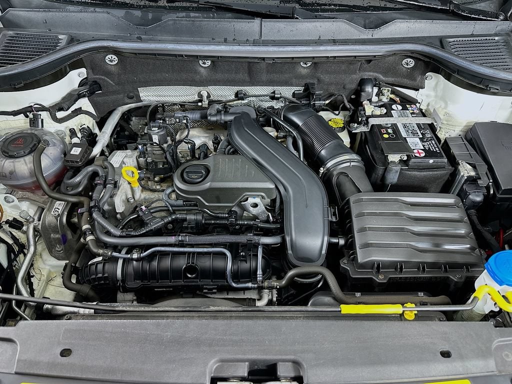 2023 Volkswagen Taos SE - Photo 37