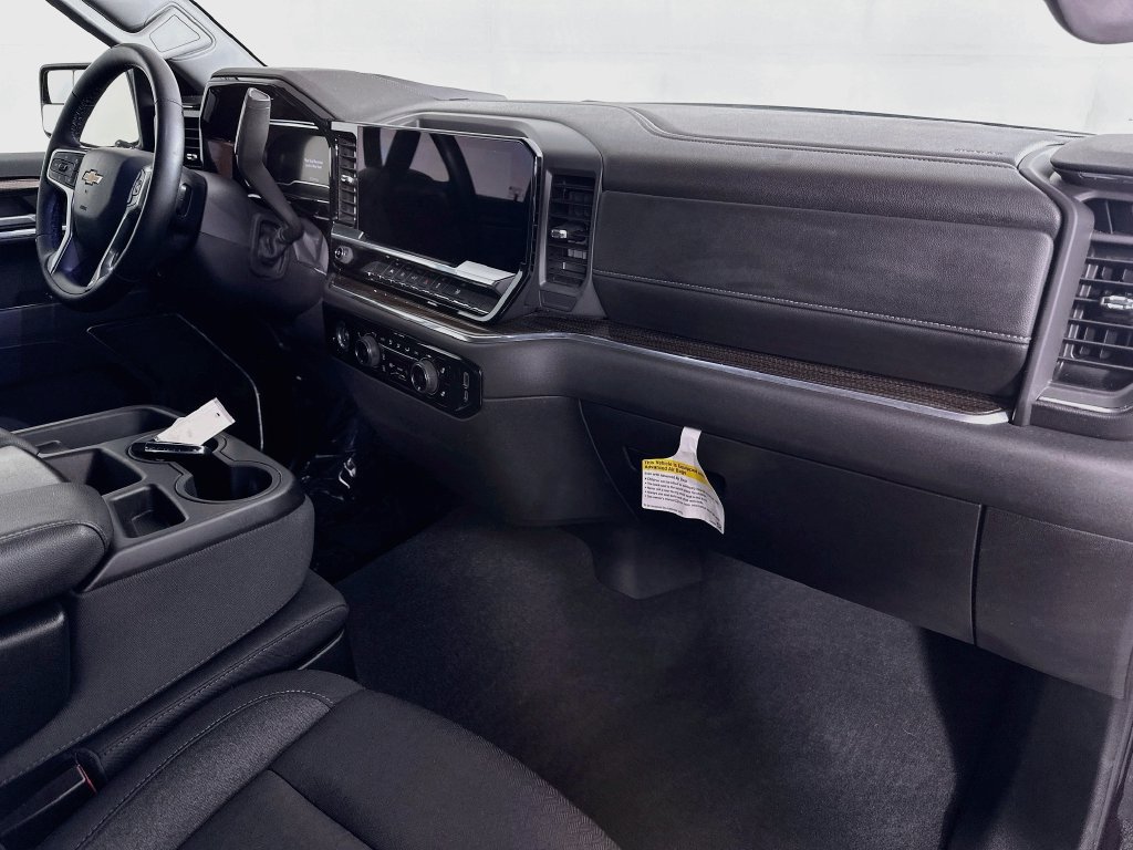 2024 Chevrolet Silverado 1500 LT - Photo 33