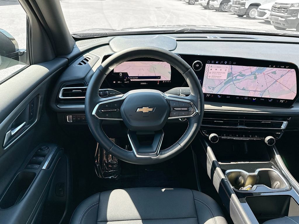 2025 Chevrolet Traverse LT - Photo 30