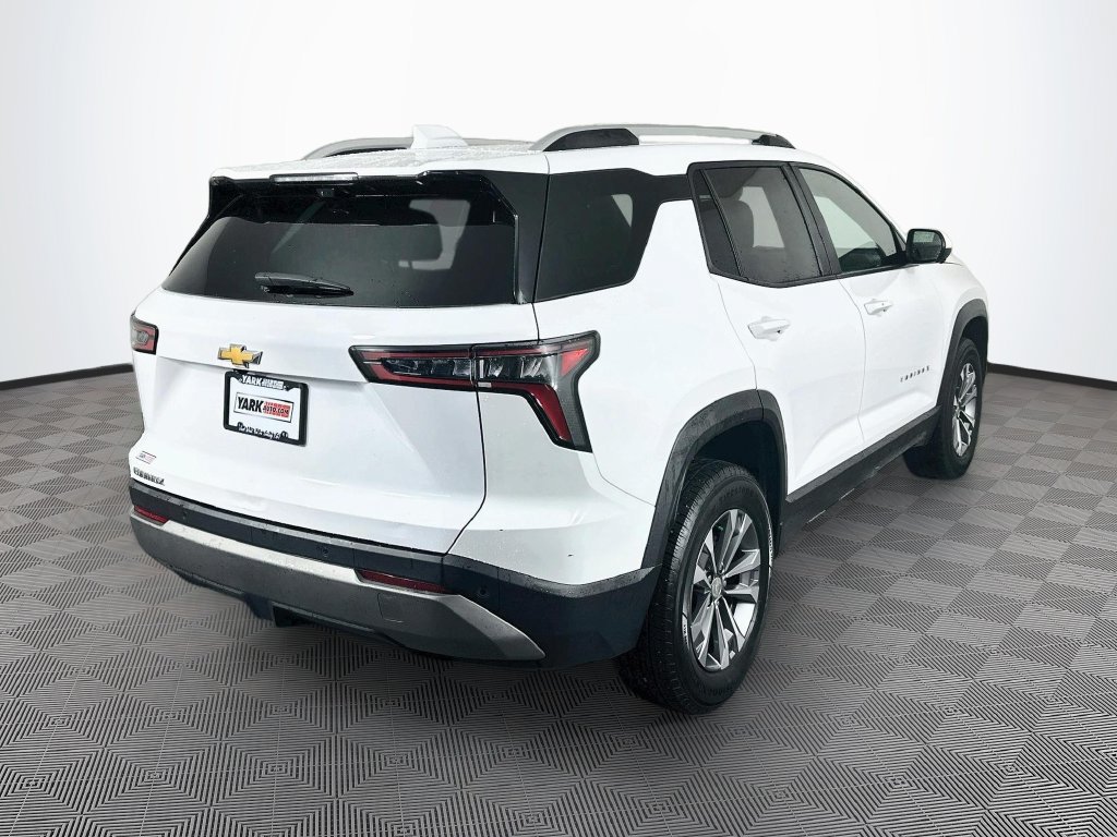 2025 Chevrolet Equinox LT - Photo 11