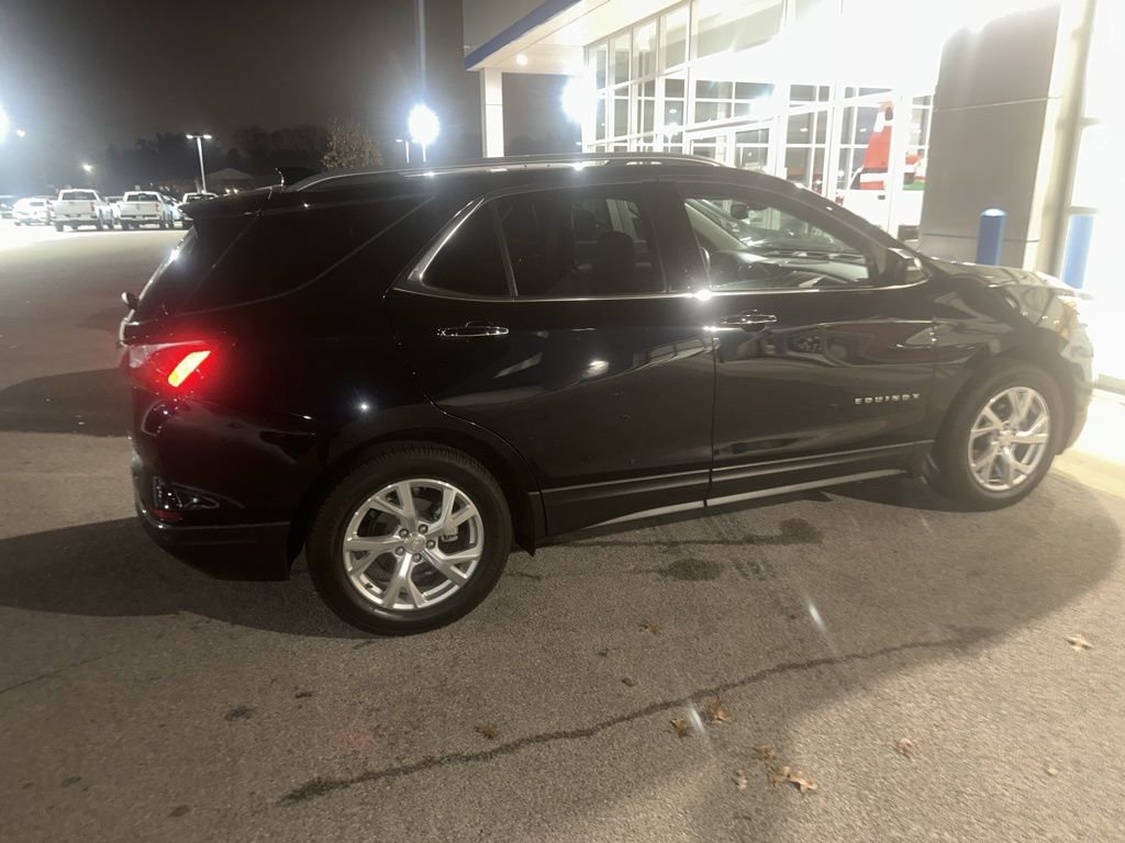 2021 Chevrolet Equinox Premier photo 3