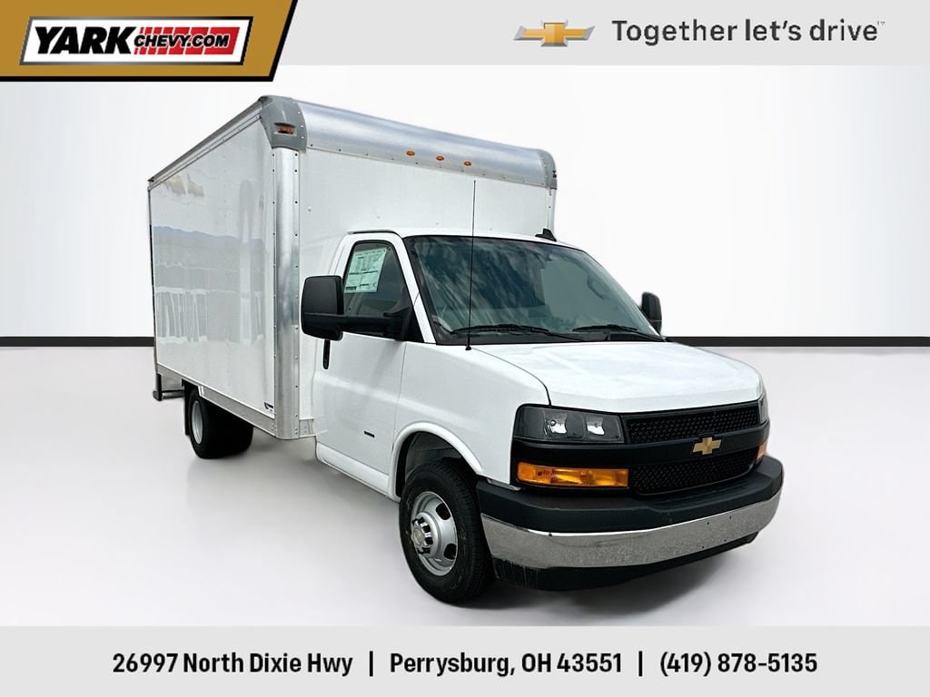 2025 Chevrolet Express Cutaway 3500
