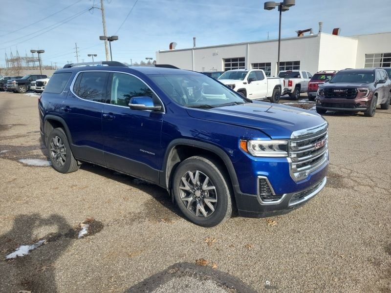 2023 GMC Acadia SLE's photo