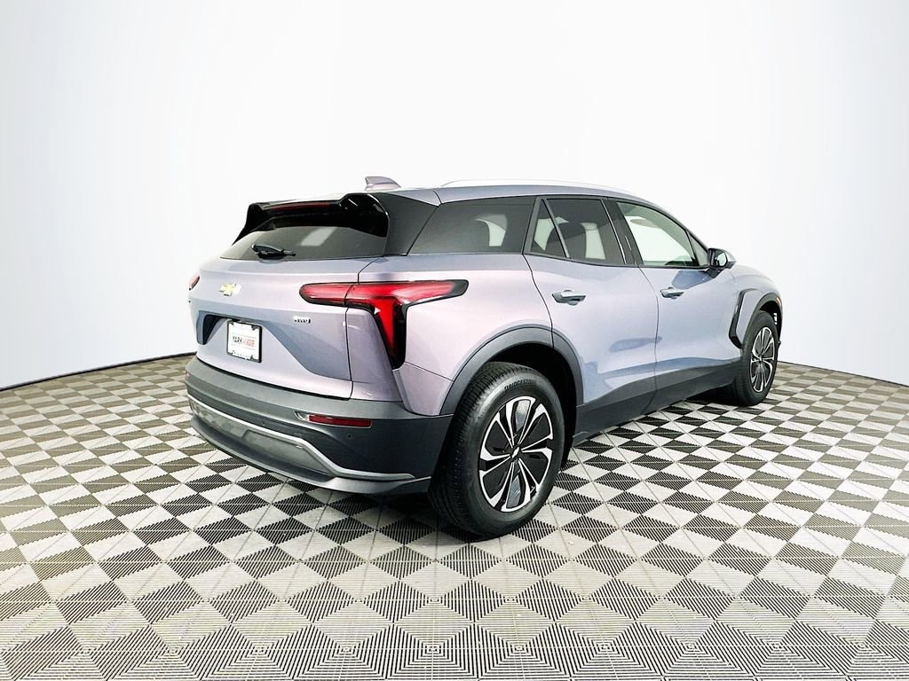 2024 Chevrolet Blazer EV LT - Photo 11