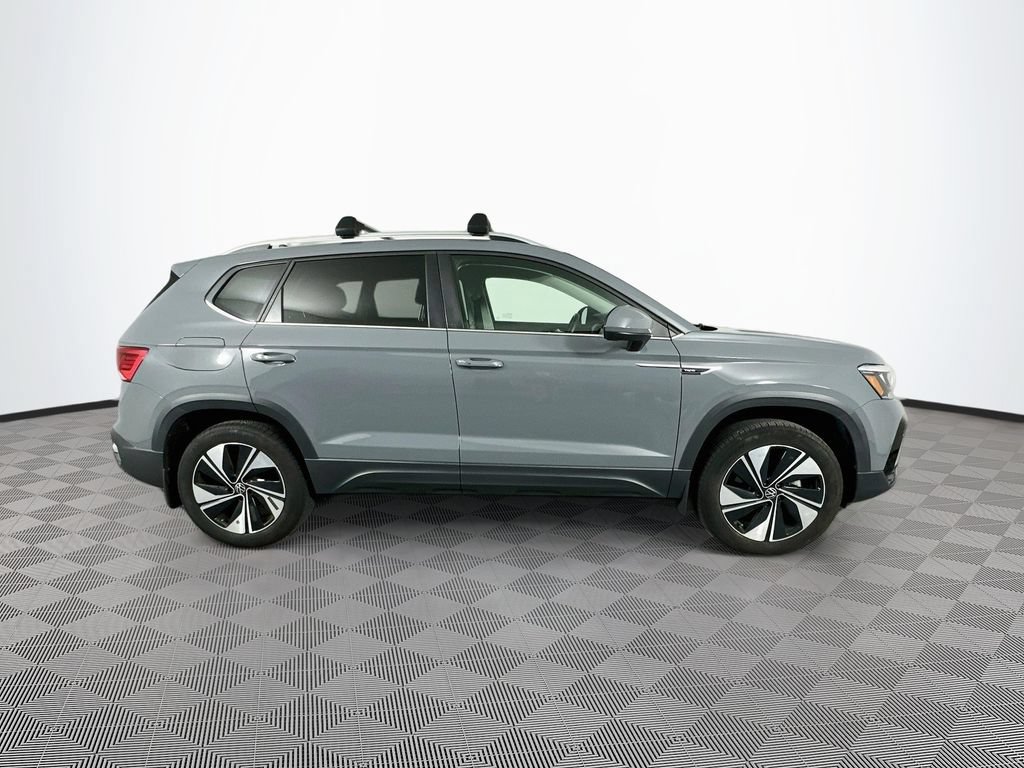 2024 Volkswagen Taos SE - Photo 12