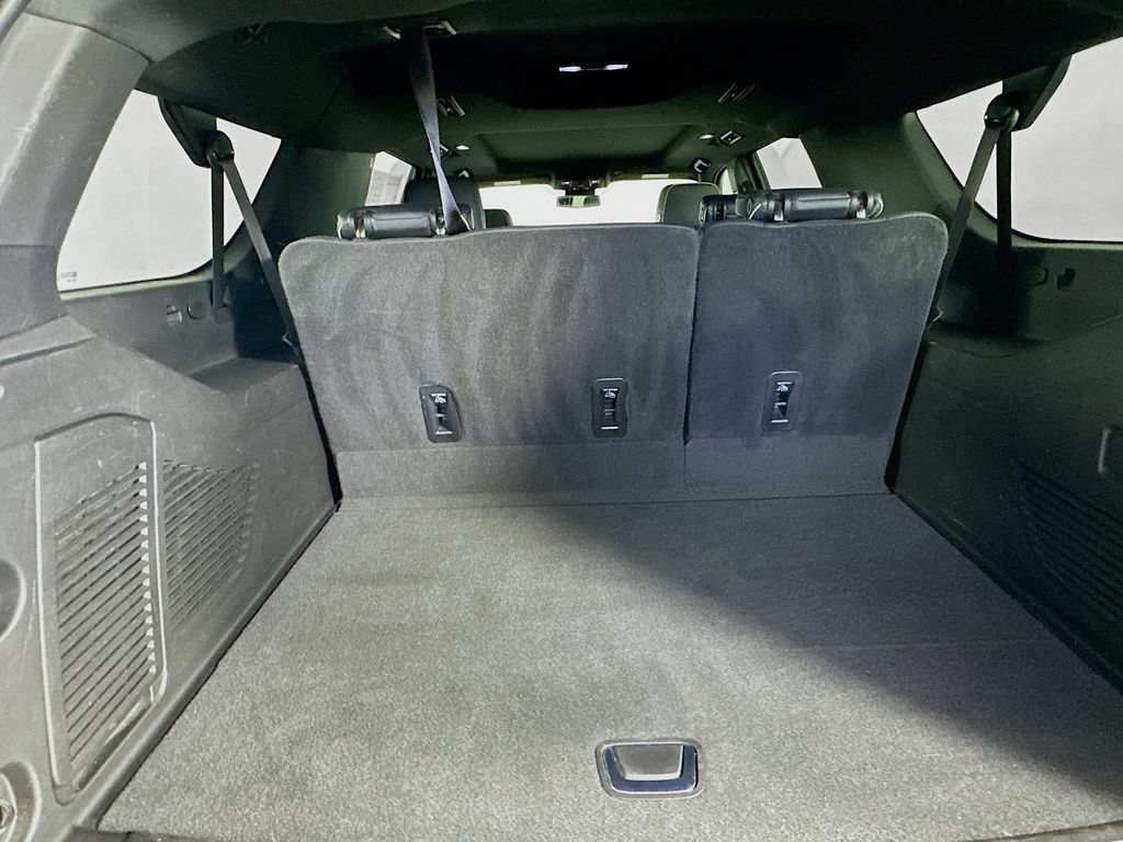2023 Chevrolet Suburban Premier - Photo 35