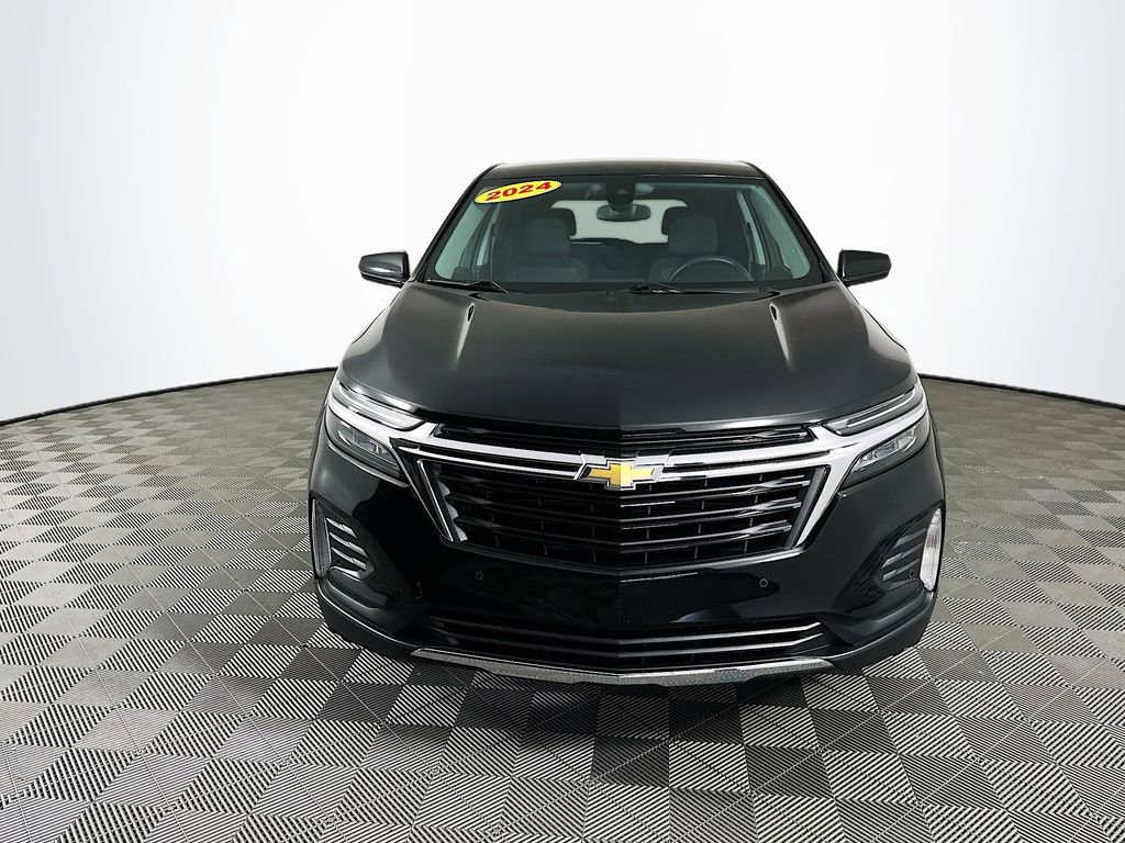 2024 Chevrolet Equinox LT photo 3