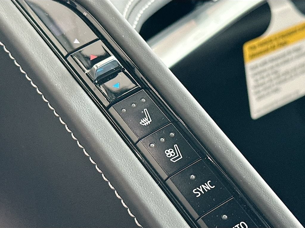 2024 Chevrolet Corvette 3LZ - Photo 26