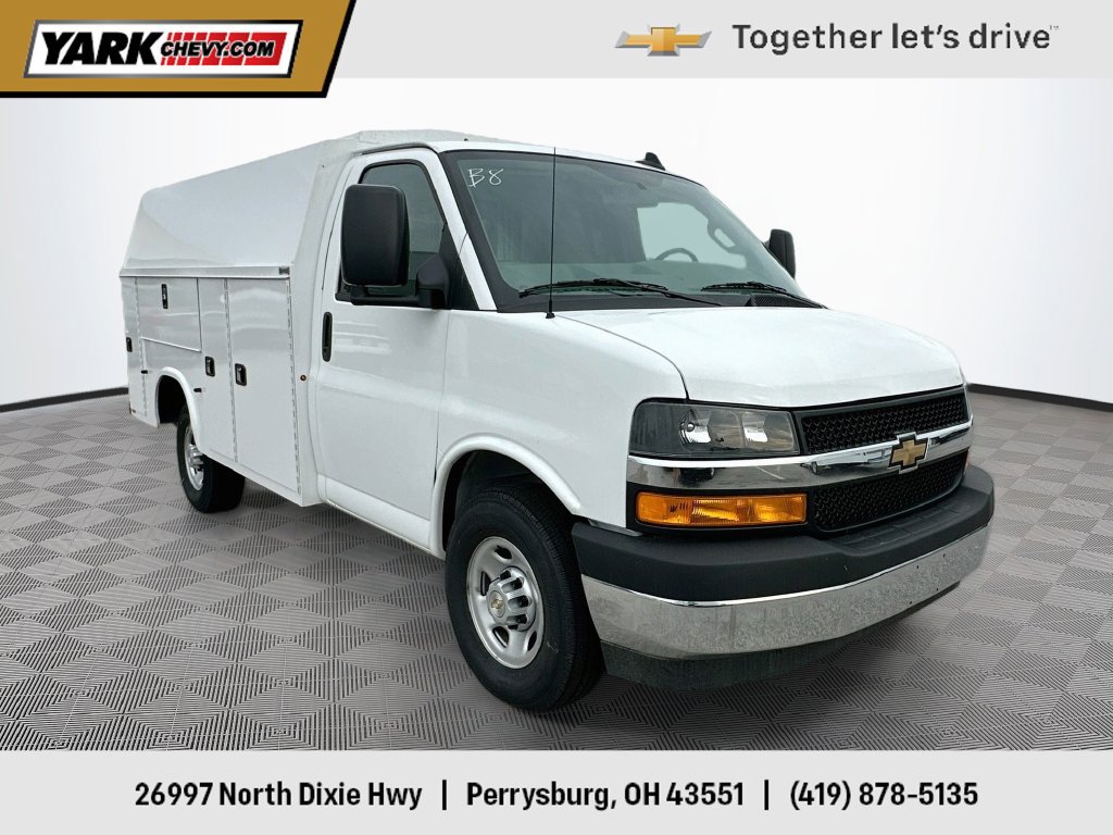 2026 Chevrolet Express Cutaway 3500