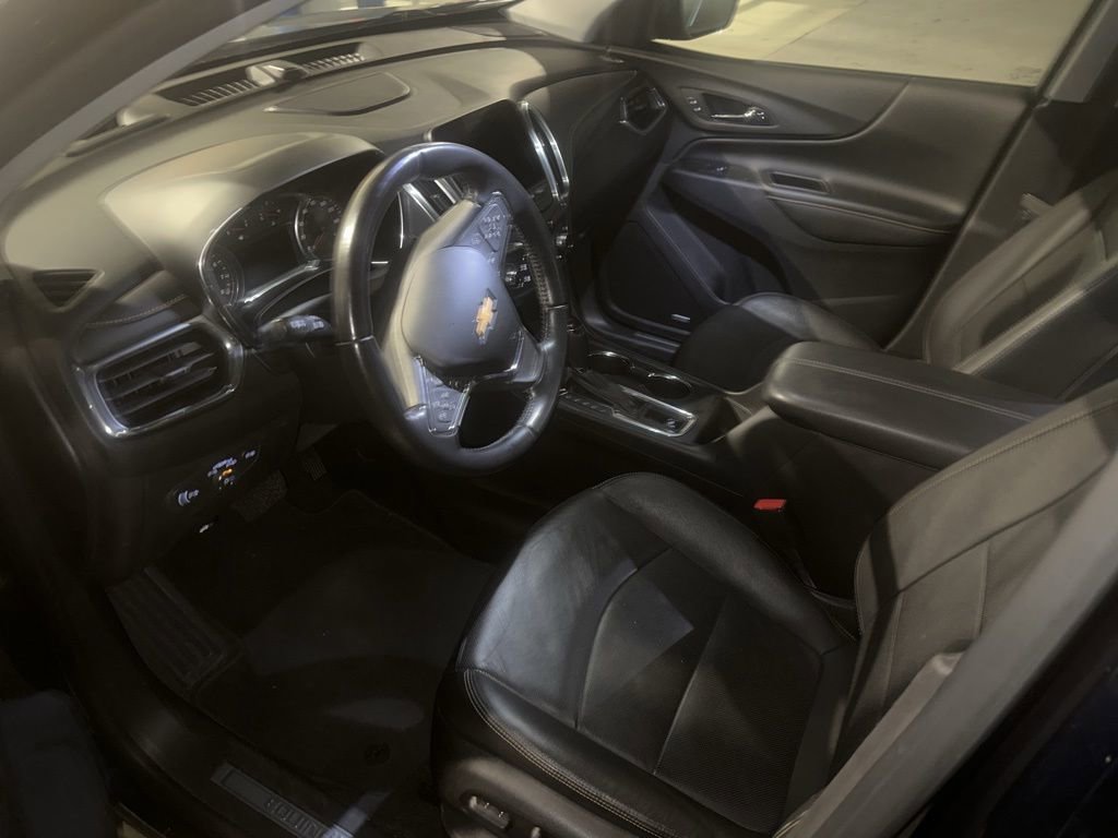 2021 Chevrolet Equinox Premier photo 2