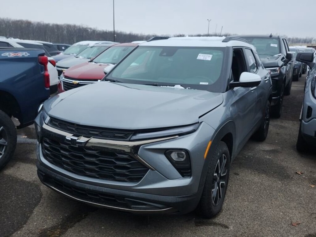 Used 2025 Chevrolet Trailblazer Activ SUV