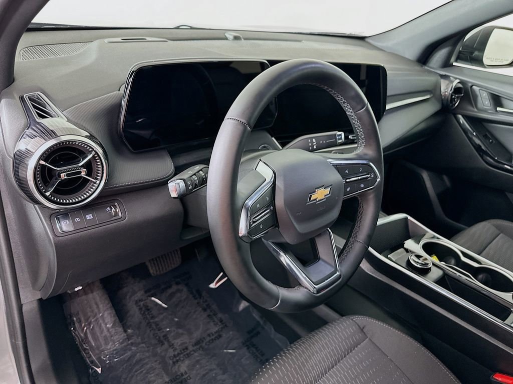 2026 Chevrolet Equinox LT - Photo 14