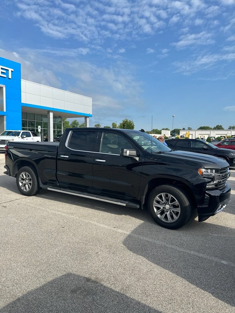 2022 Chevrolet Silverado 1500 High Country 4X4 Crew Cab Short Box's photo