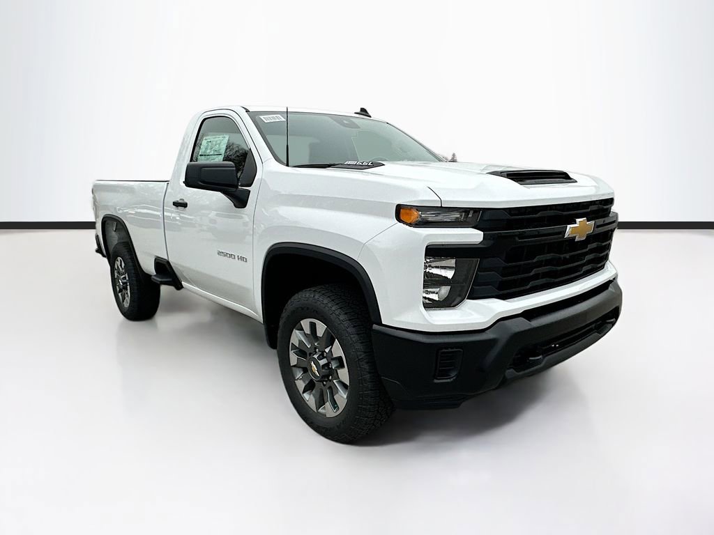 2025 Chevrolet Silverado 2500HD photo 2