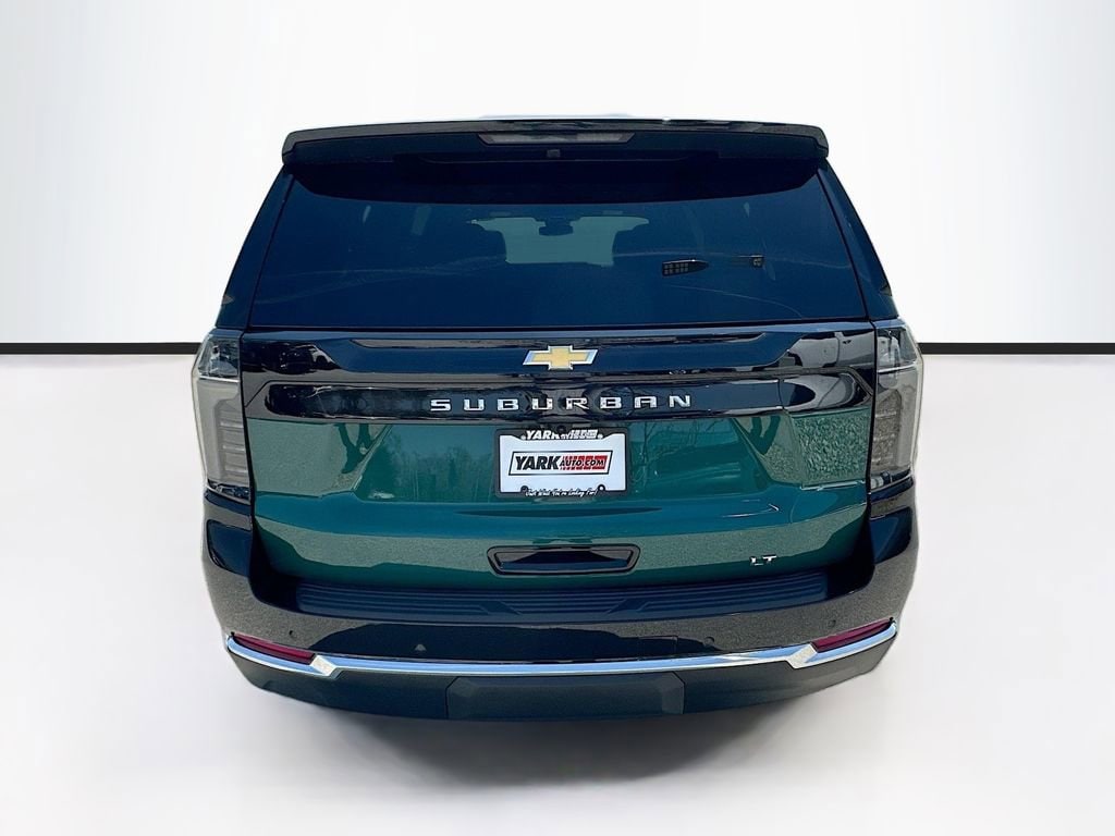 2026 Chevrolet Suburban LT - Photo 8