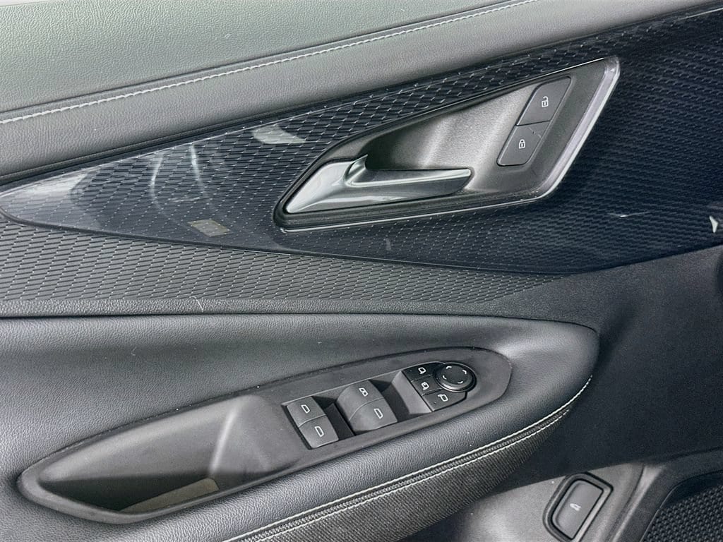 2024 Chevrolet Blazer EV LT - Photo 24