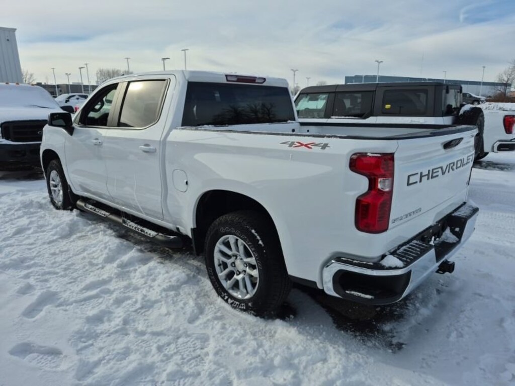 Used 2022 Chevrolet Silverado 1500 LT Truck Crew Cab