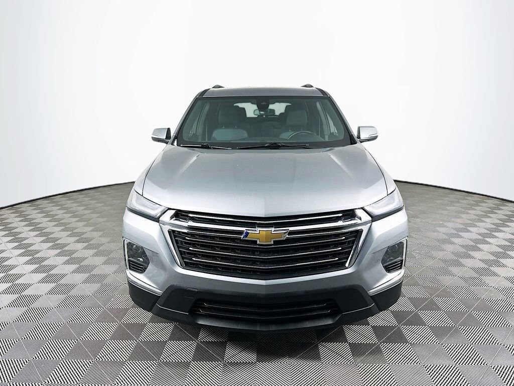 Used 2023 Chevrolet Traverse LT Cloth SUV