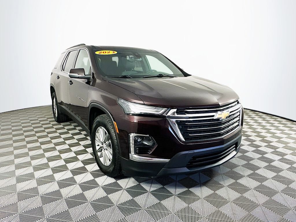 Used 2023 Chevrolet Traverse LT Cloth SUV