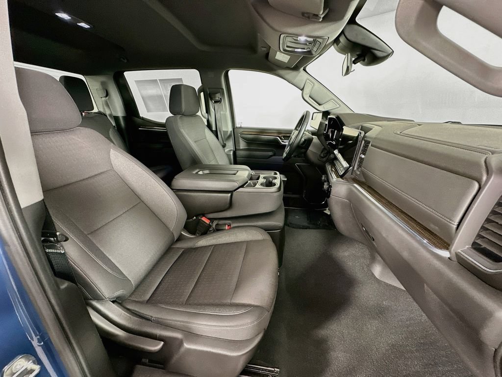 2024 Chevrolet Silverado 1500 LT - Photo 35