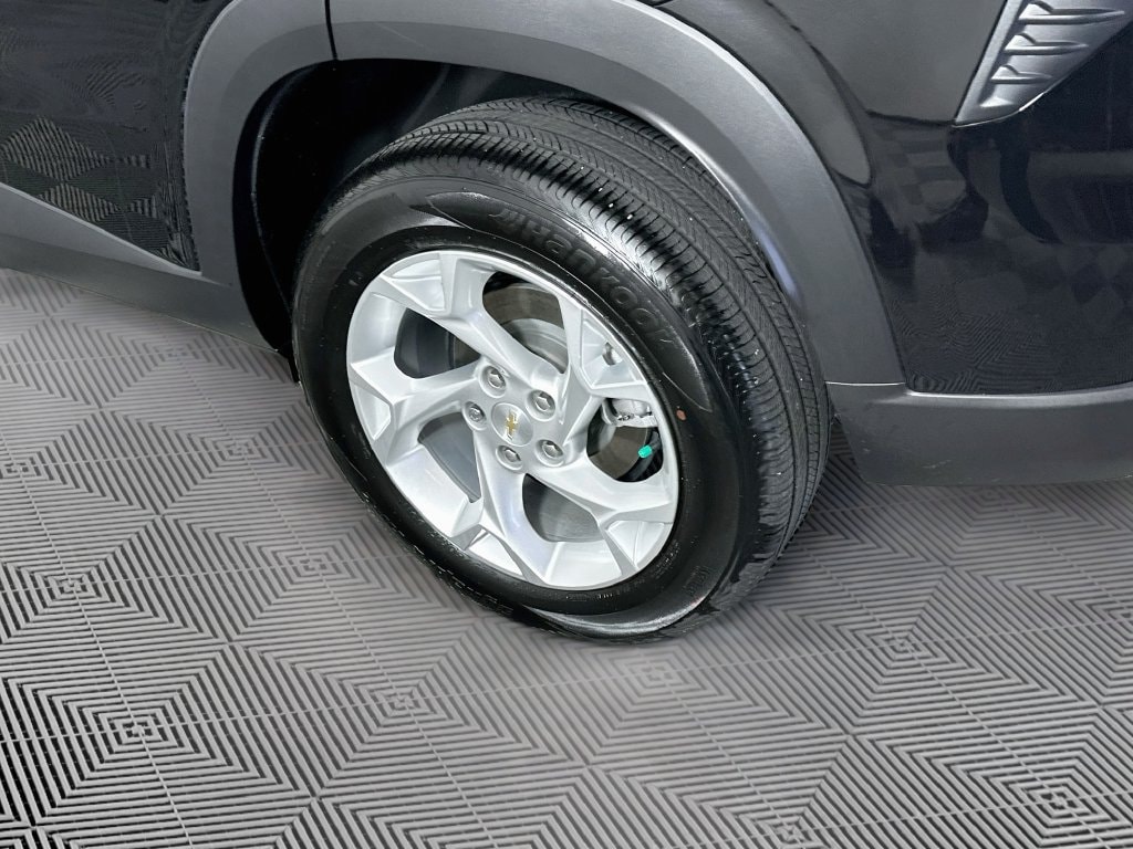 2024 Chevrolet Trax LS - Photo 37