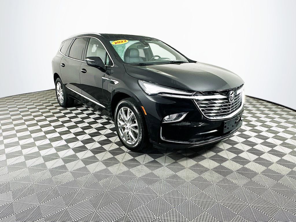 2022 Buick Enclave Essence photo 2