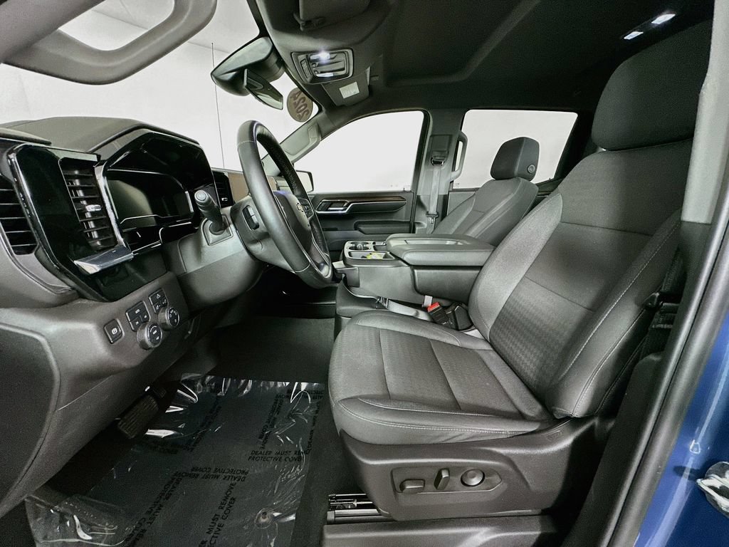 2024 Chevrolet Silverado 1500 LT - Photo 29