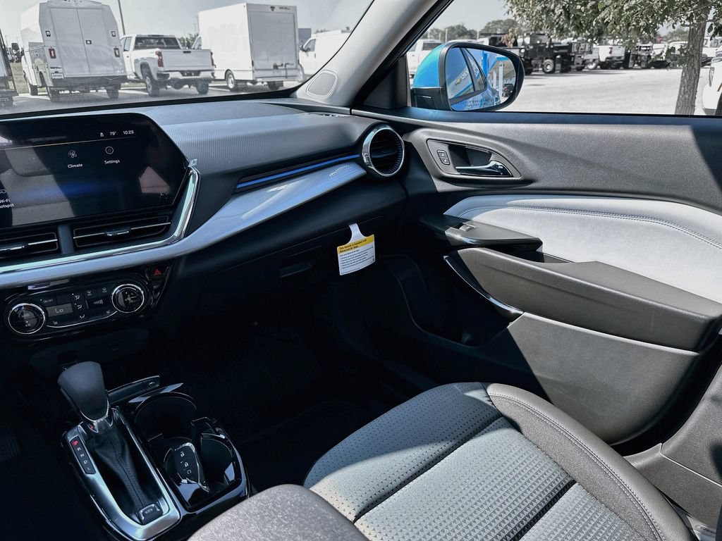 2026 Chevrolet Trax LT - Photo 29