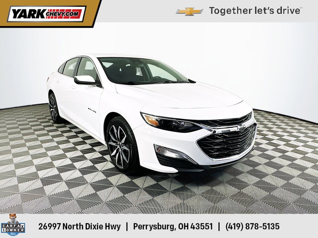 2023 Chevrolet Malibu RS's photo