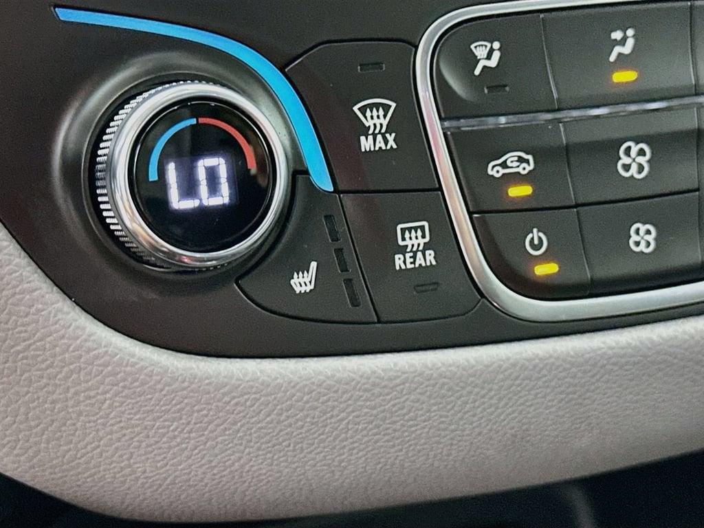 2024 Chevrolet Equinox LT - Photo 28