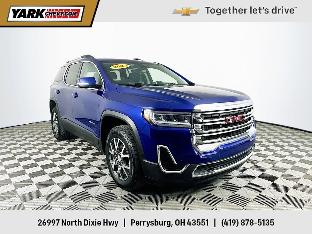 2023 GMC Acadia SLE's photo