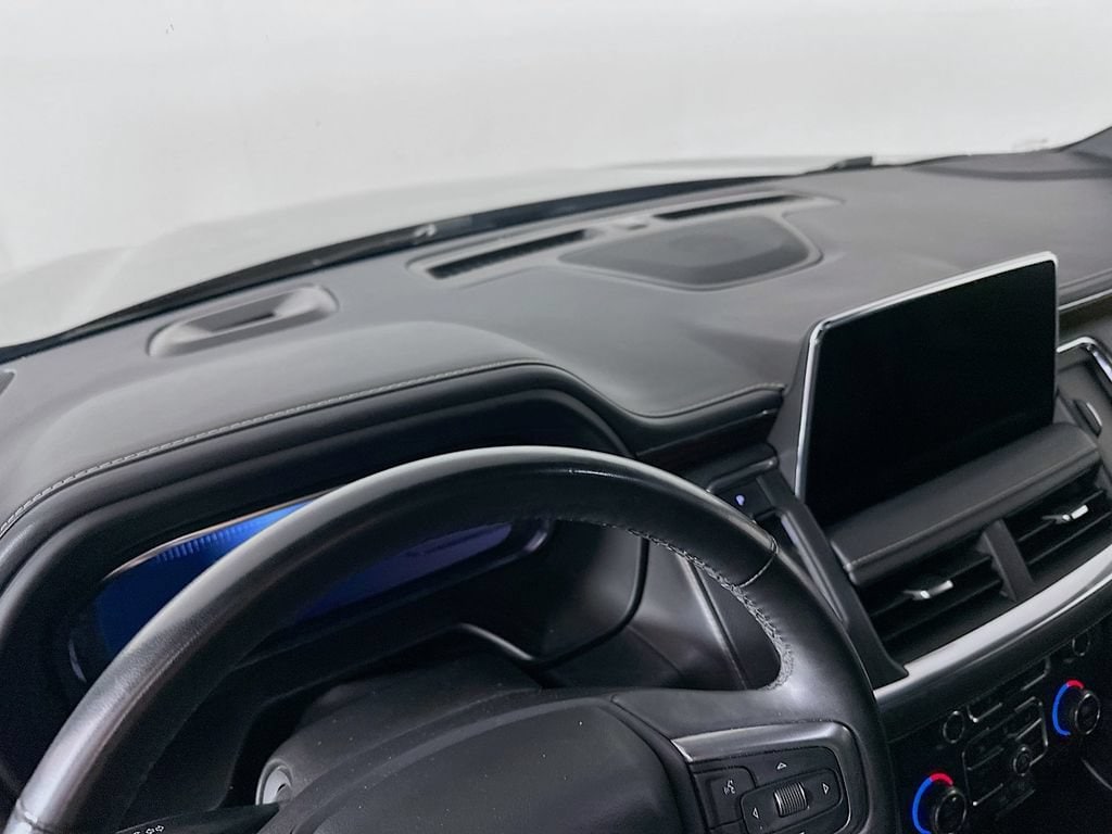 2023 Chevrolet Suburban Premier - Photo 15
