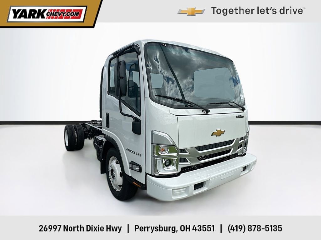 2024 Chevrolet Low Cab Forward 4500 Base